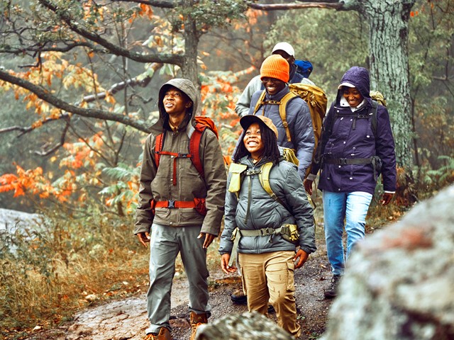 15 Fall Color Hikes in Wisconsin, From Easy to Challenging