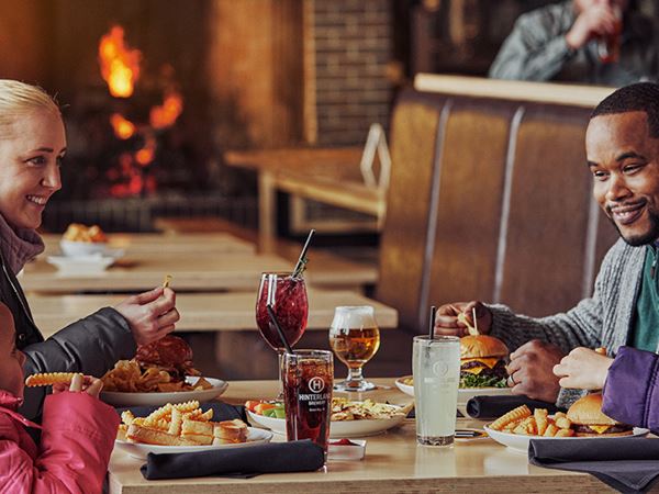 UPDATED Dining - 021 Family Has Meal at Hinterland