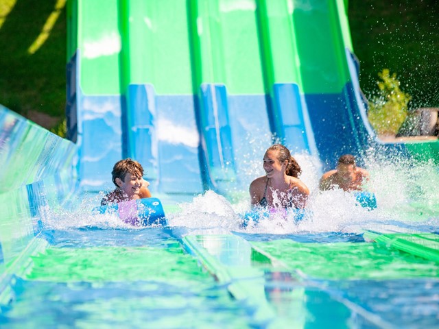 11 Wildest Waterpark Rides in Wisconsin Dells